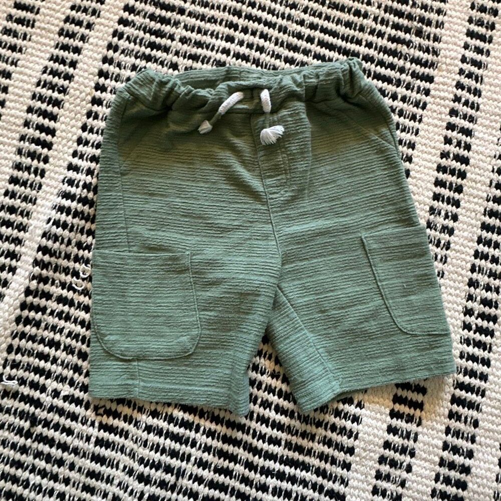 No brand size 4T Green Boys shorts